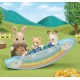 Bus arc en ciel creche des bebes sylvanian families-lilojouets-morbihan-bretagne